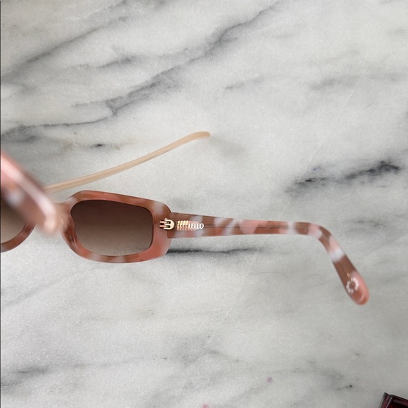 Stylish Rectangular Sunglasses Set - Picture 5 of 7